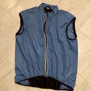 MEC blue sleeveless vest zip up jacket.  For running or biking. Back mesh.  EUC!